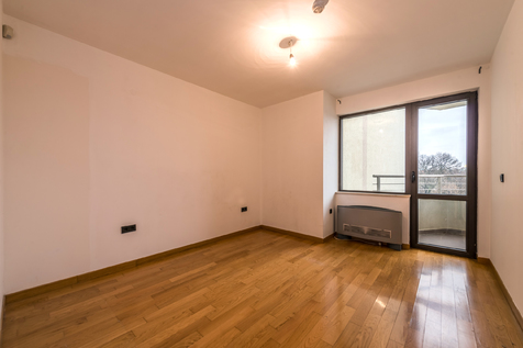 Two-bedroom apartment in the city center 10